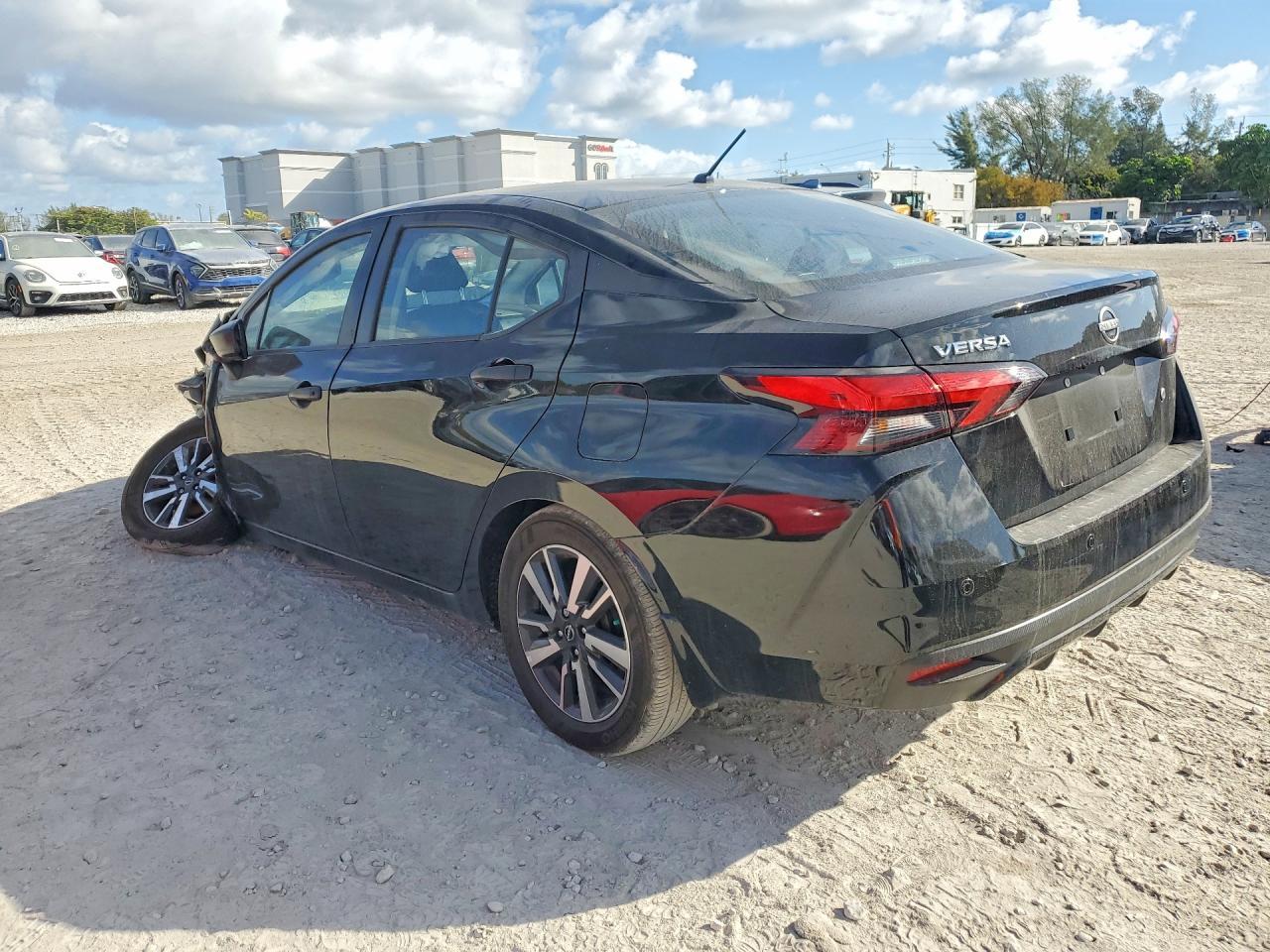 2024 NISSAN VERSA