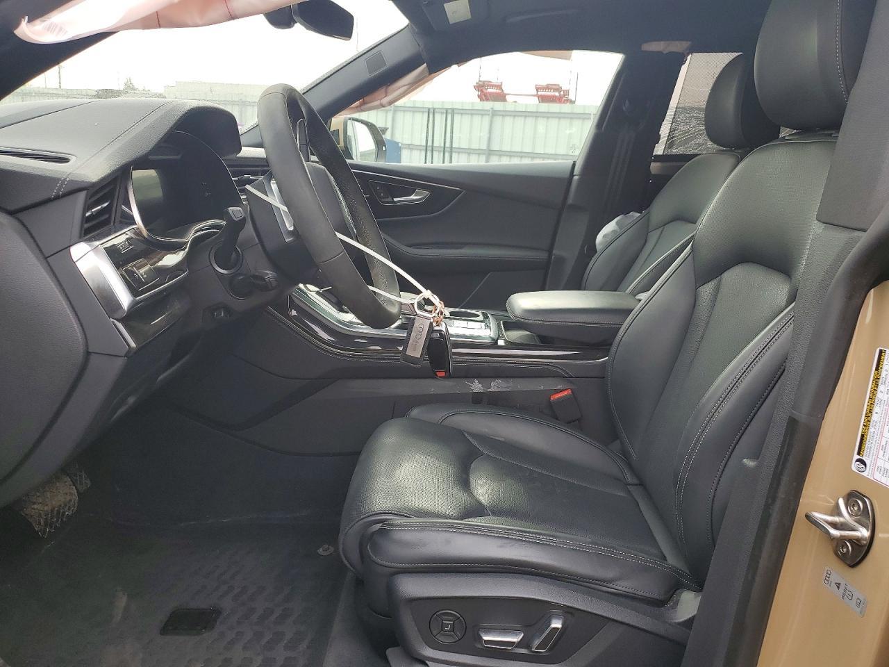 2025 AUDI Q8