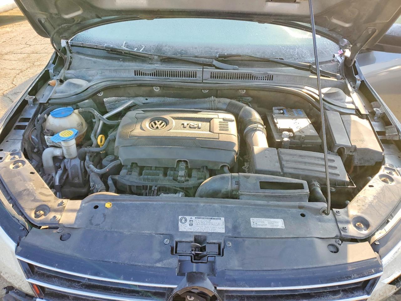 2016 VOLKSWAGEN JETTA