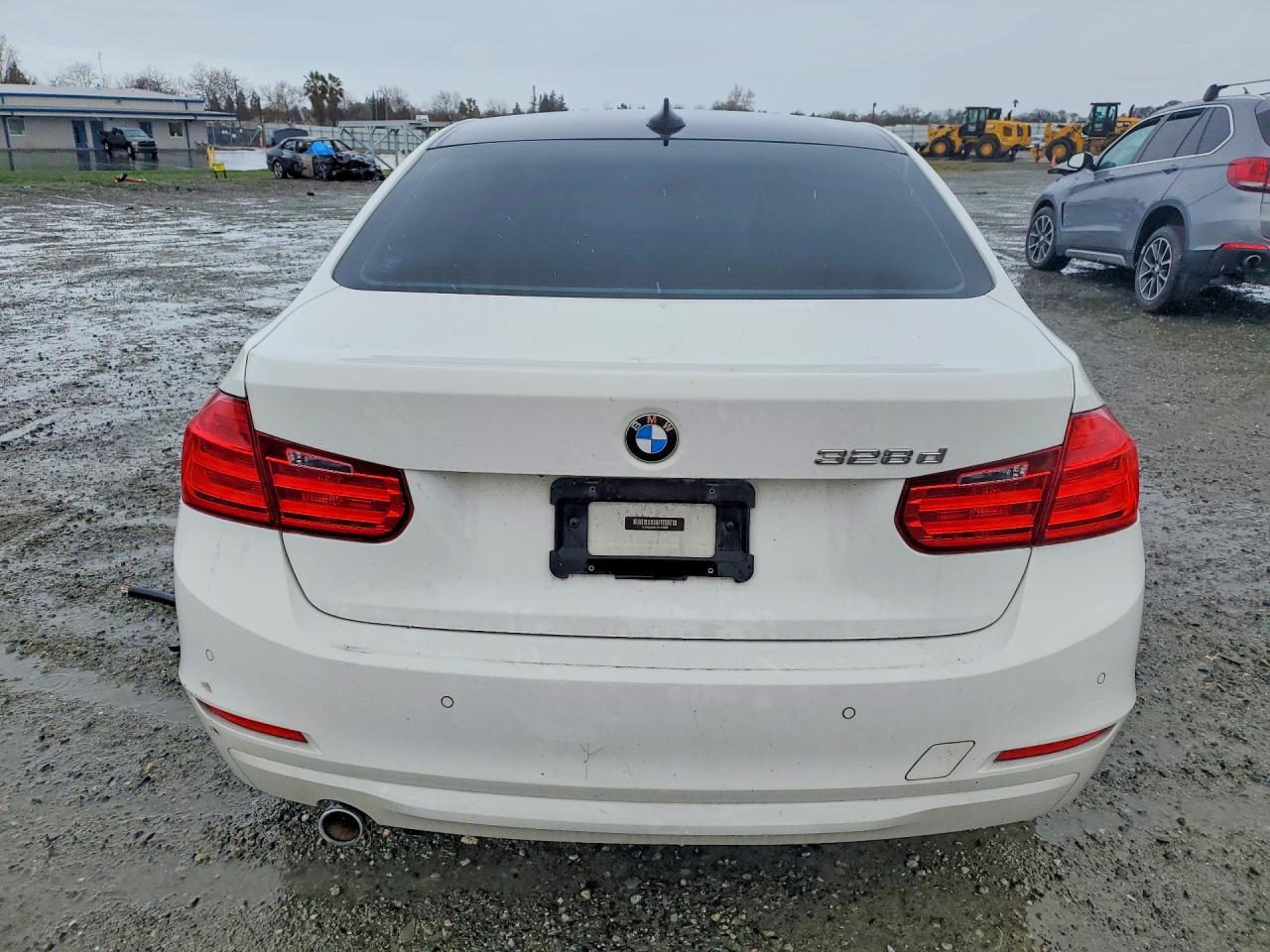 2014 BMW 3 SERIES