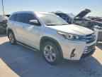 2017 TOYOTA HIGHLANDER