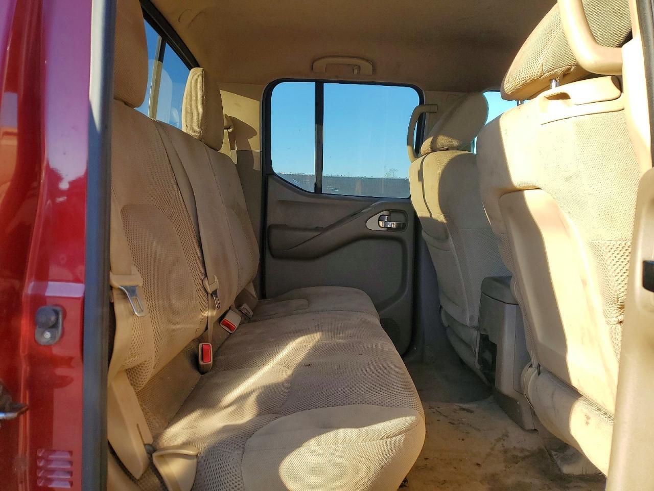 2014 NISSAN Frontier