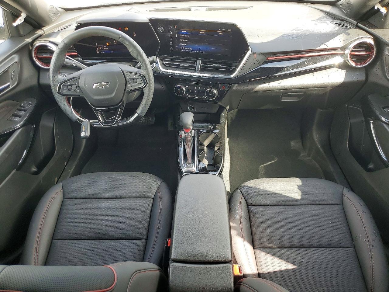 2026 CHEVROLET TRAX