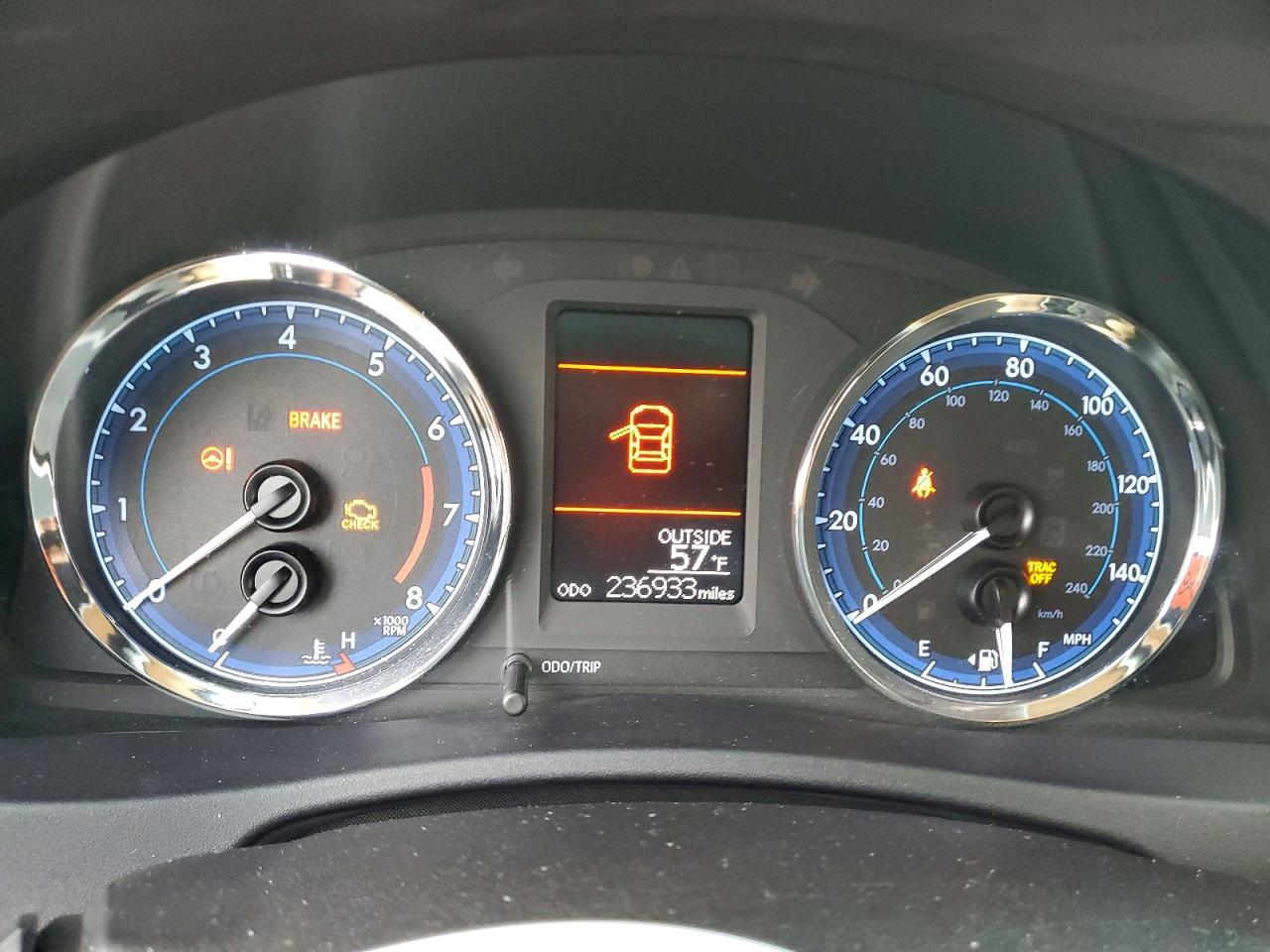 2018 TOYOTA COROLLA