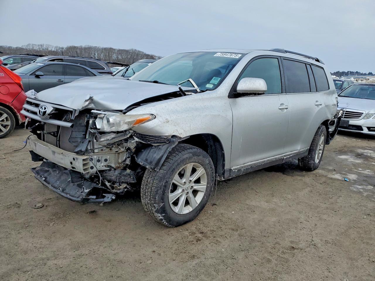 2013 TOYOTA HIGHLANDER