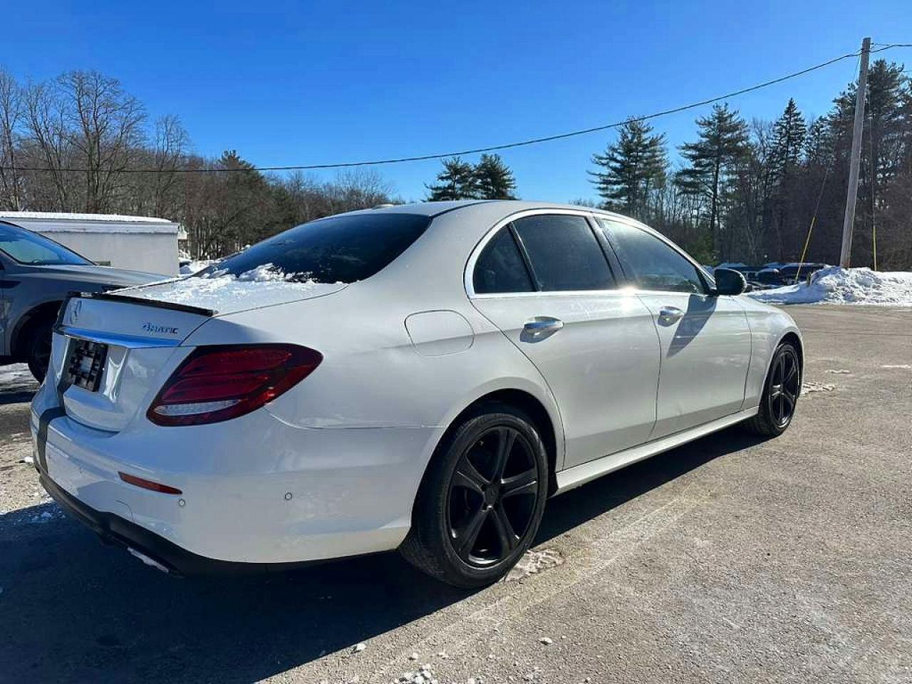 2017 MERCEDES-BENZ E-Class
