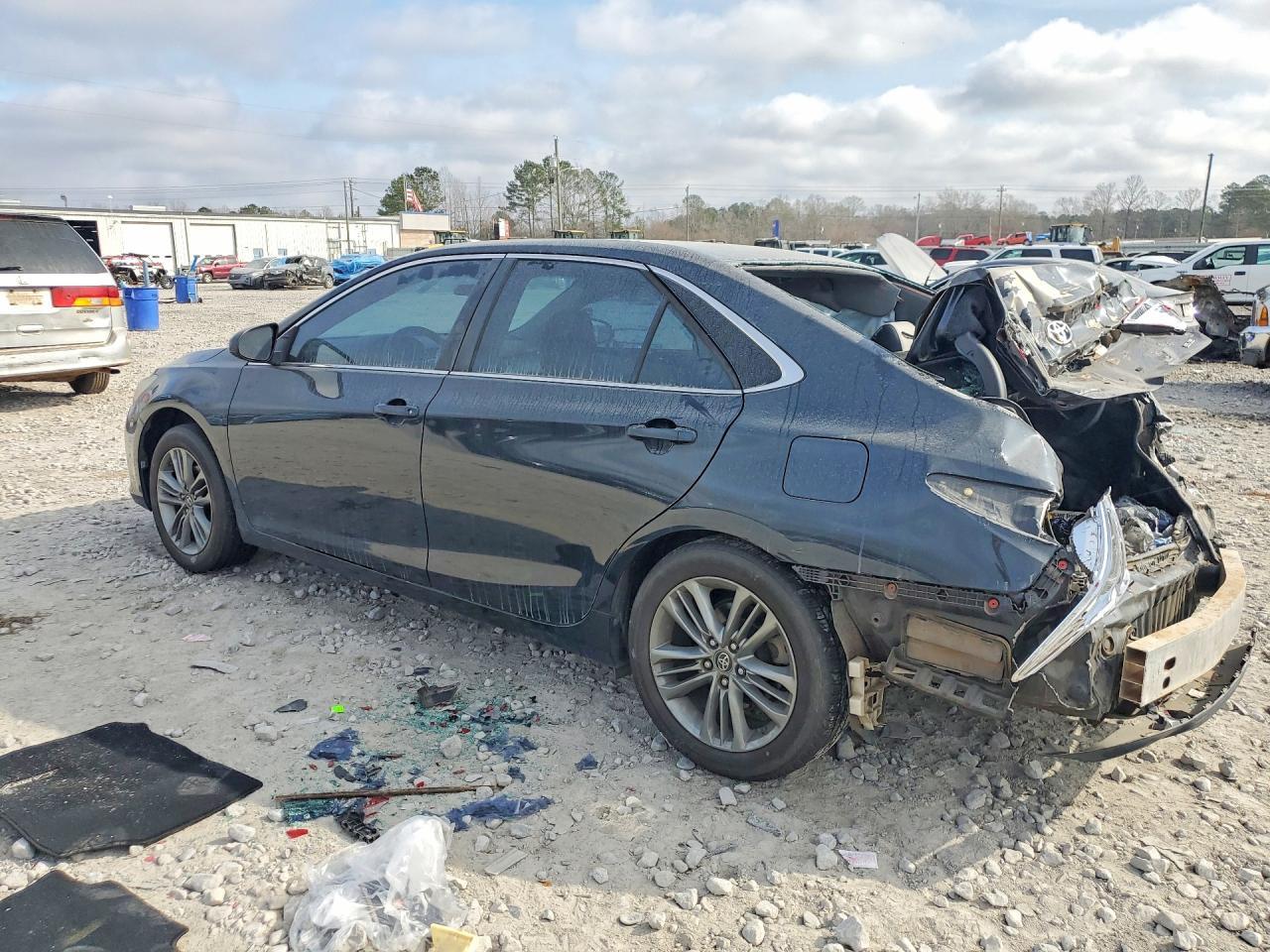 2017 TOYOTA CAMRY