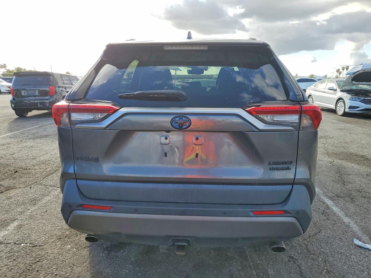 2021 TOYOTA RAV4