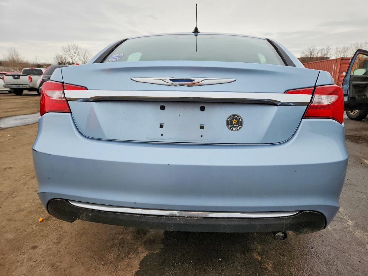 2012 CHRYSLER 200