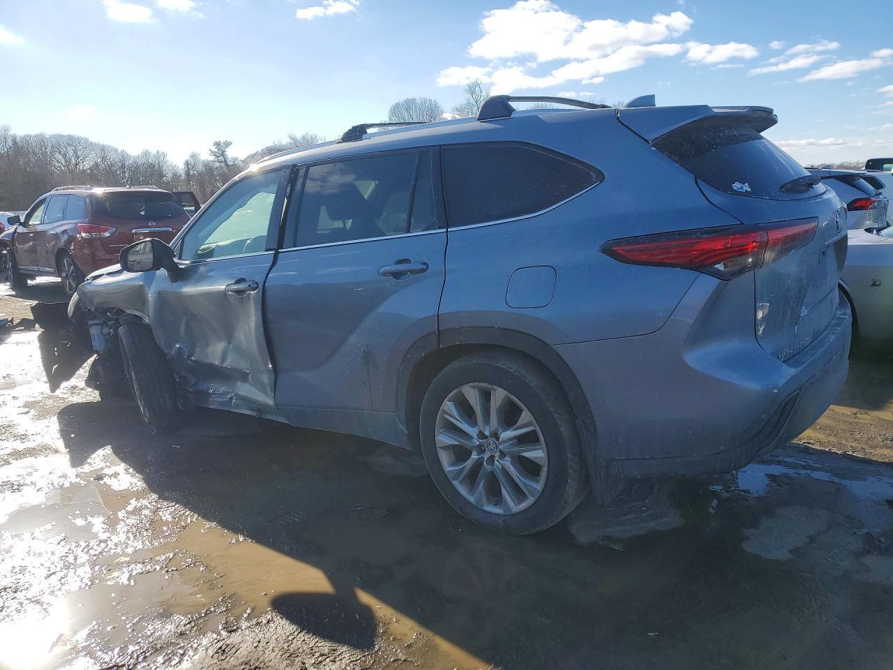 2020 TOYOTA HIGHLANDER