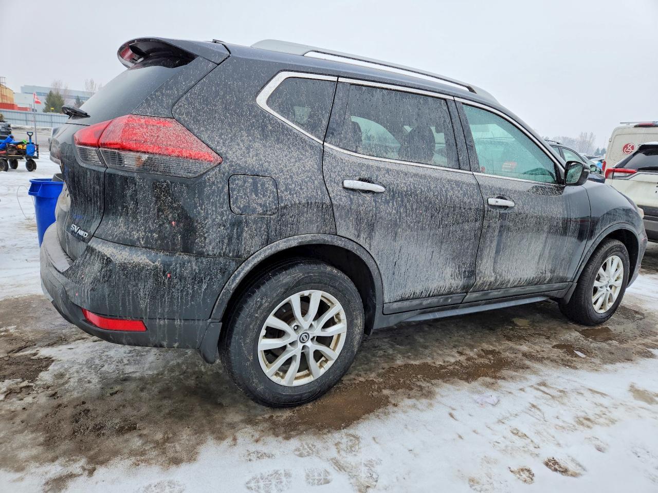 2017 NISSAN ROGUE