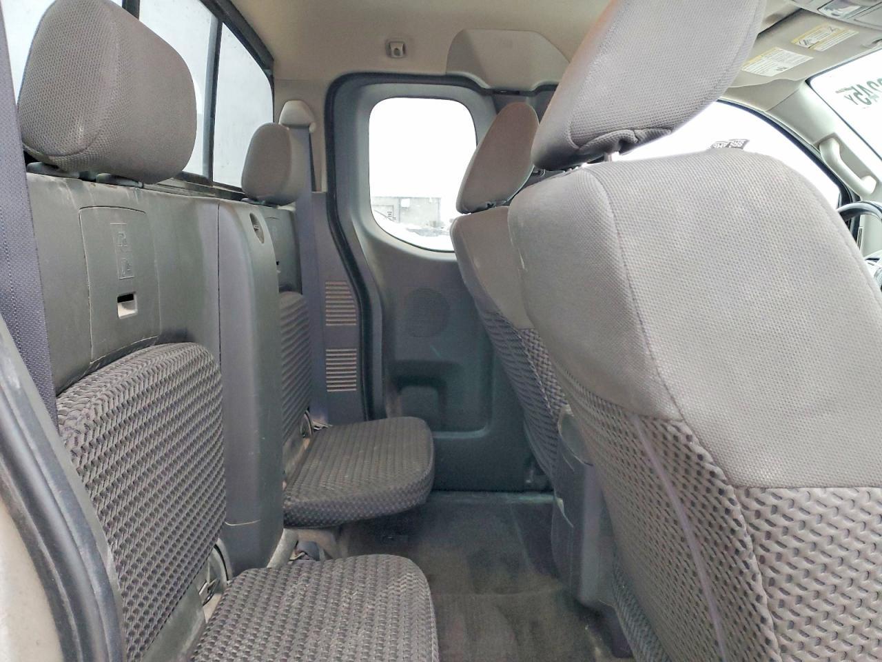 2016 NISSAN Frontier