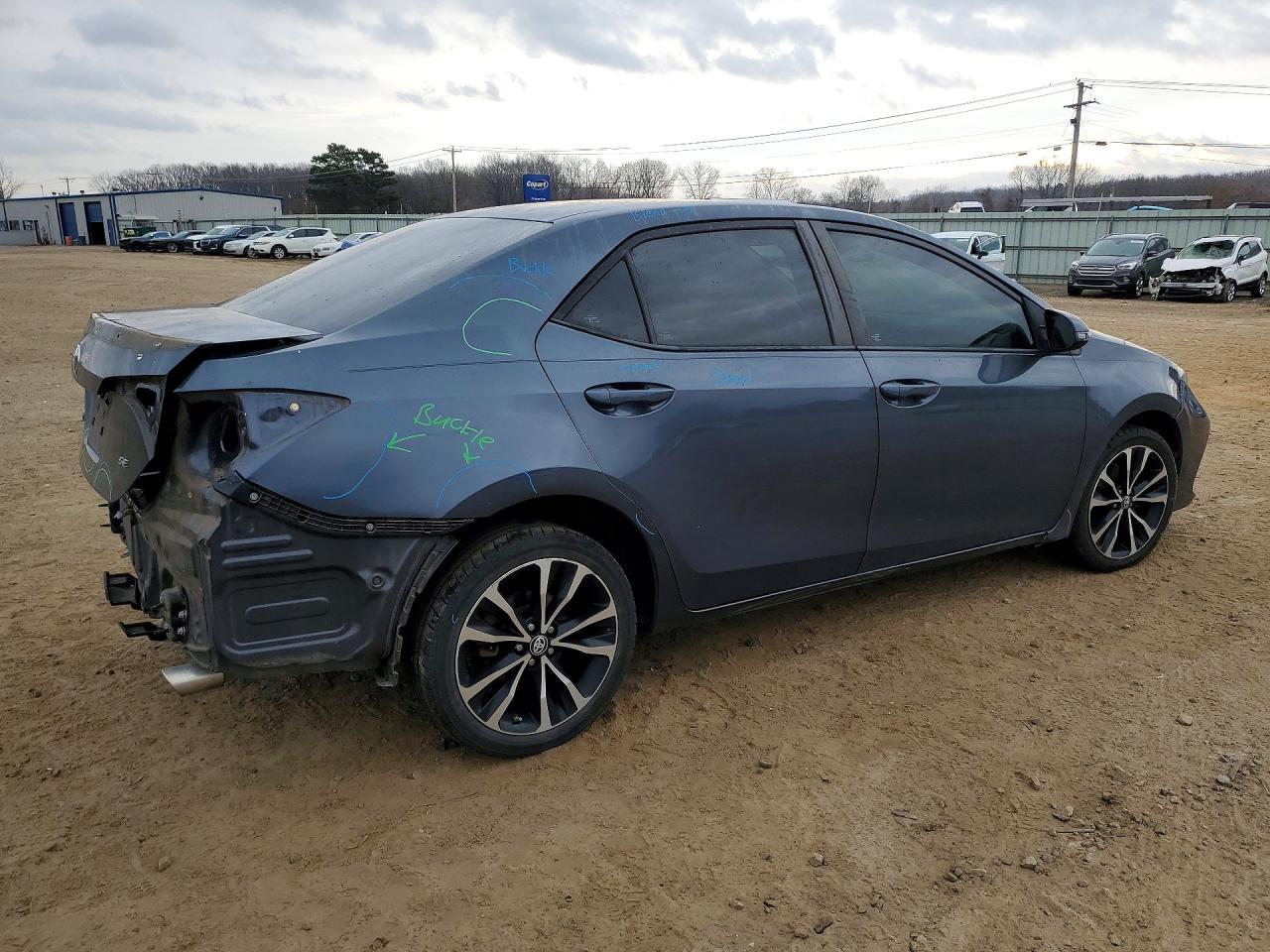 2017 TOYOTA COROLLA