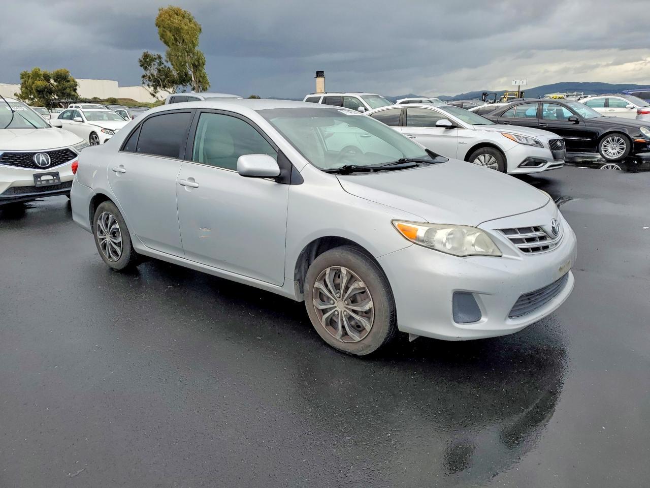 2013 TOYOTA COROLLA