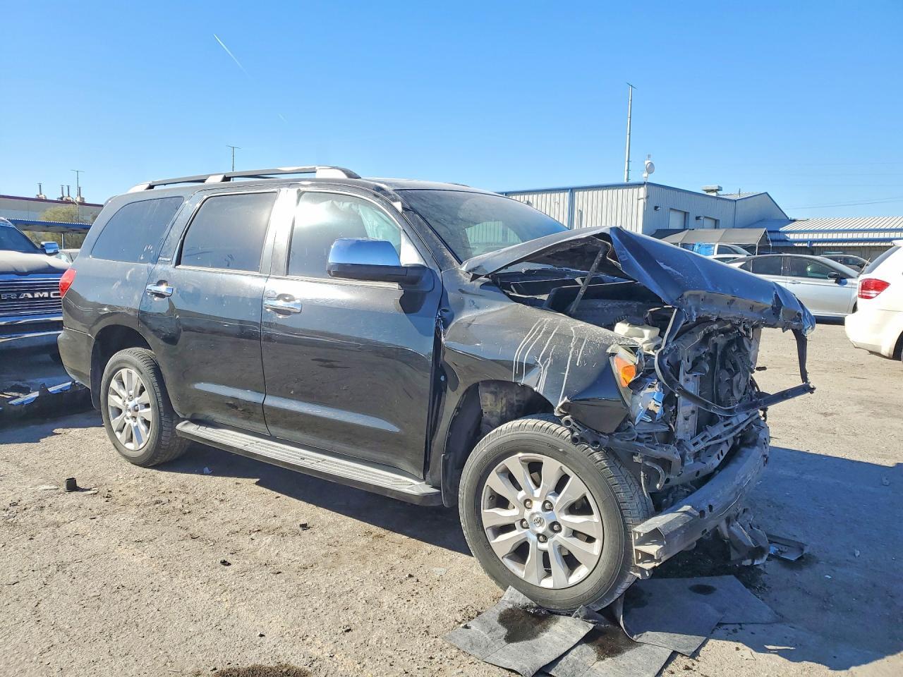 2013 TOYOTA Sequoia