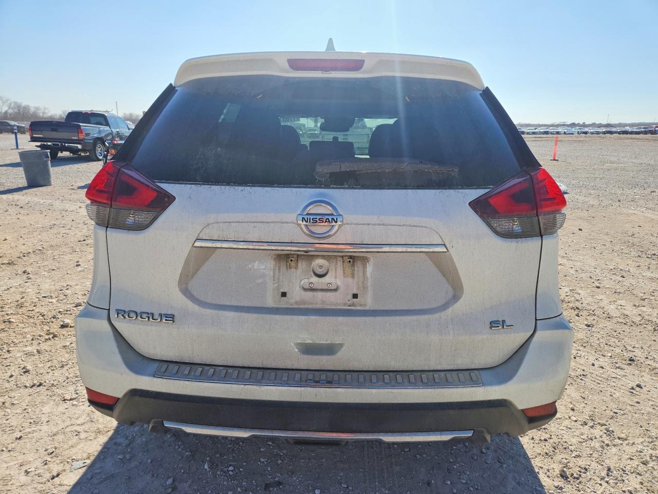 2017 NISSAN ROGUE