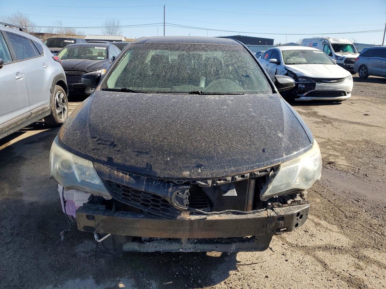 2014 TOYOTA CAMRY
