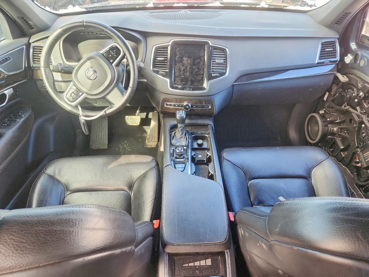 2018 VOLVO XC90