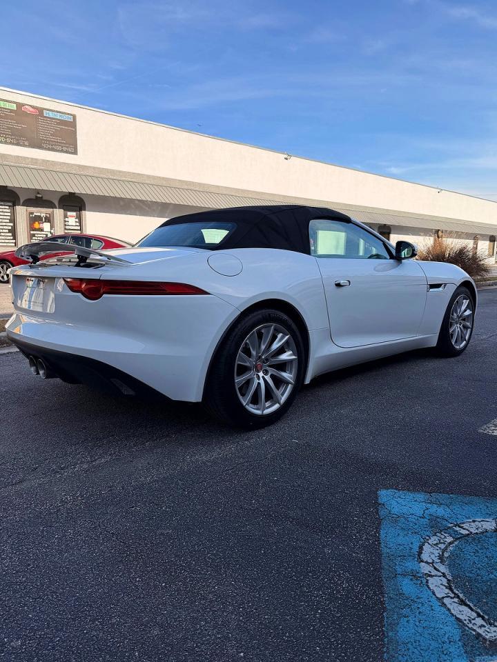 2017 JAGUAR F-Type