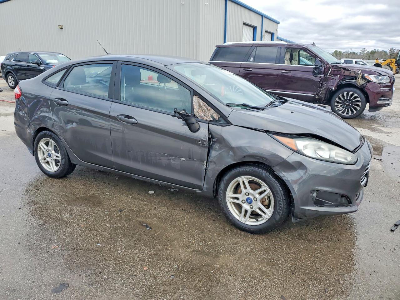 2017 FORD Fiesta
