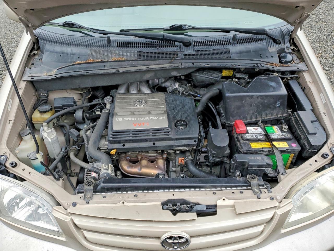 2002 TOYOTA SIENNA