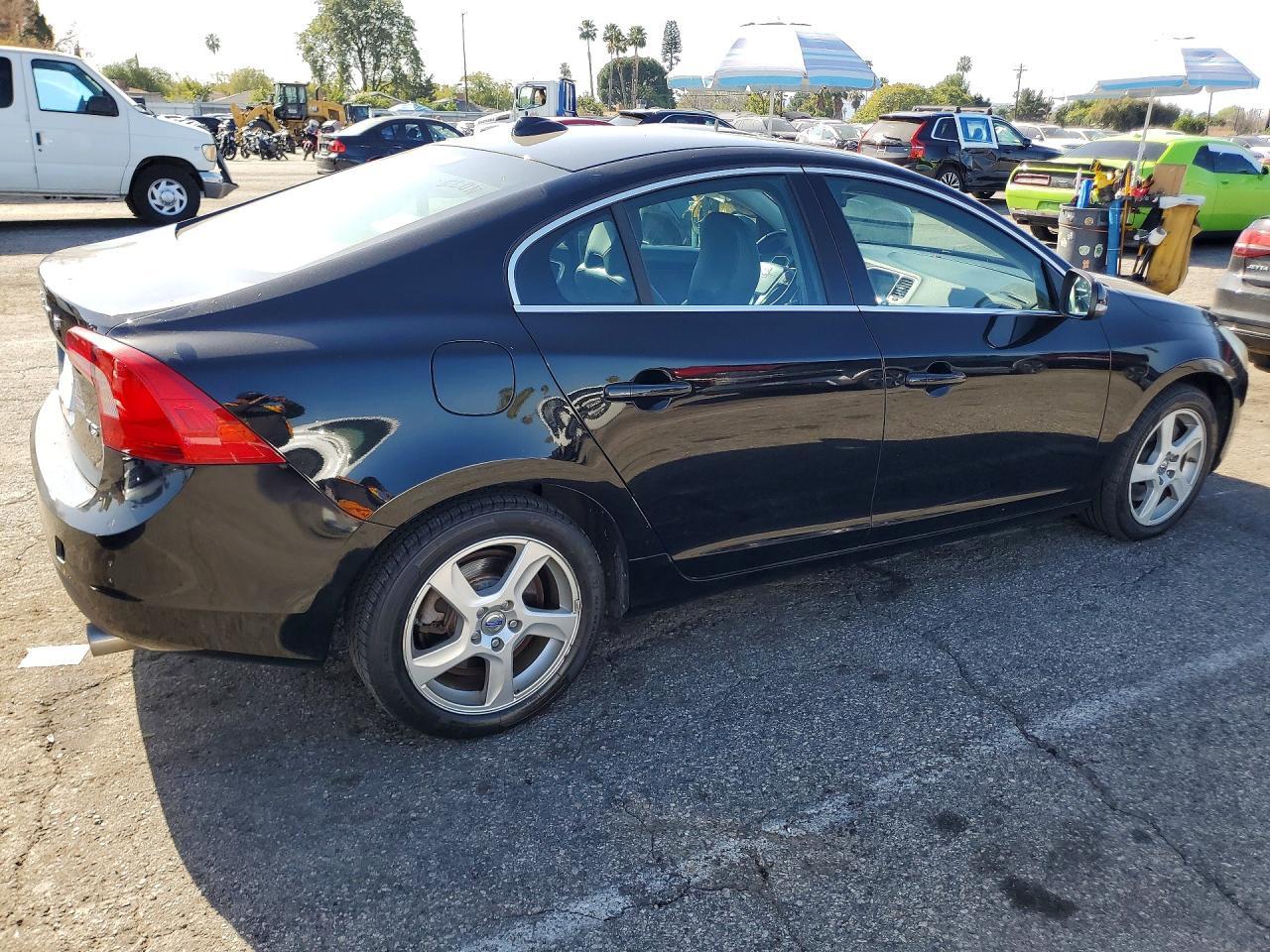 2012 VOLVO S60