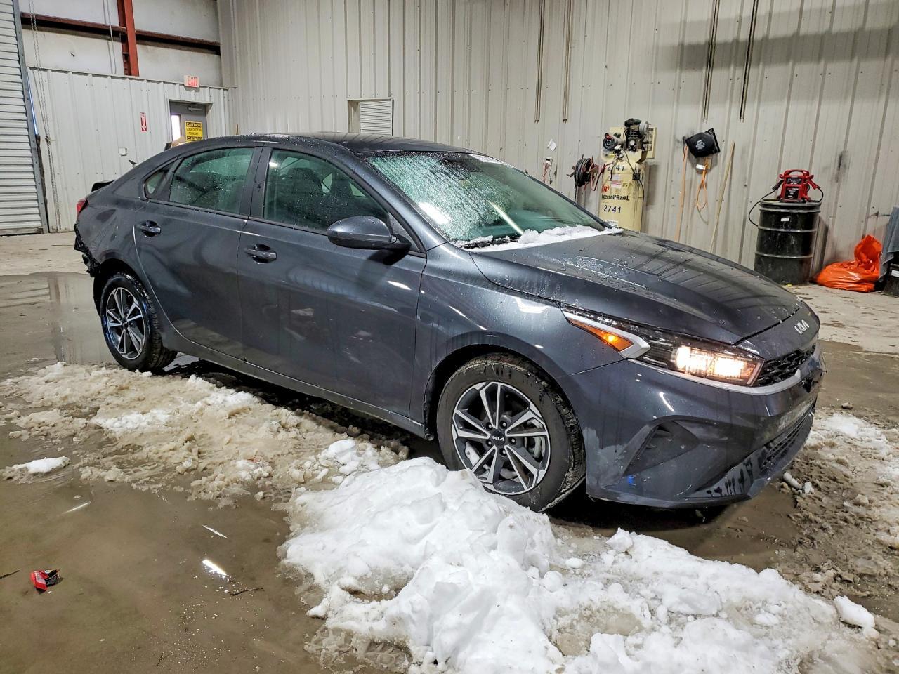 2024 KIA FORTE