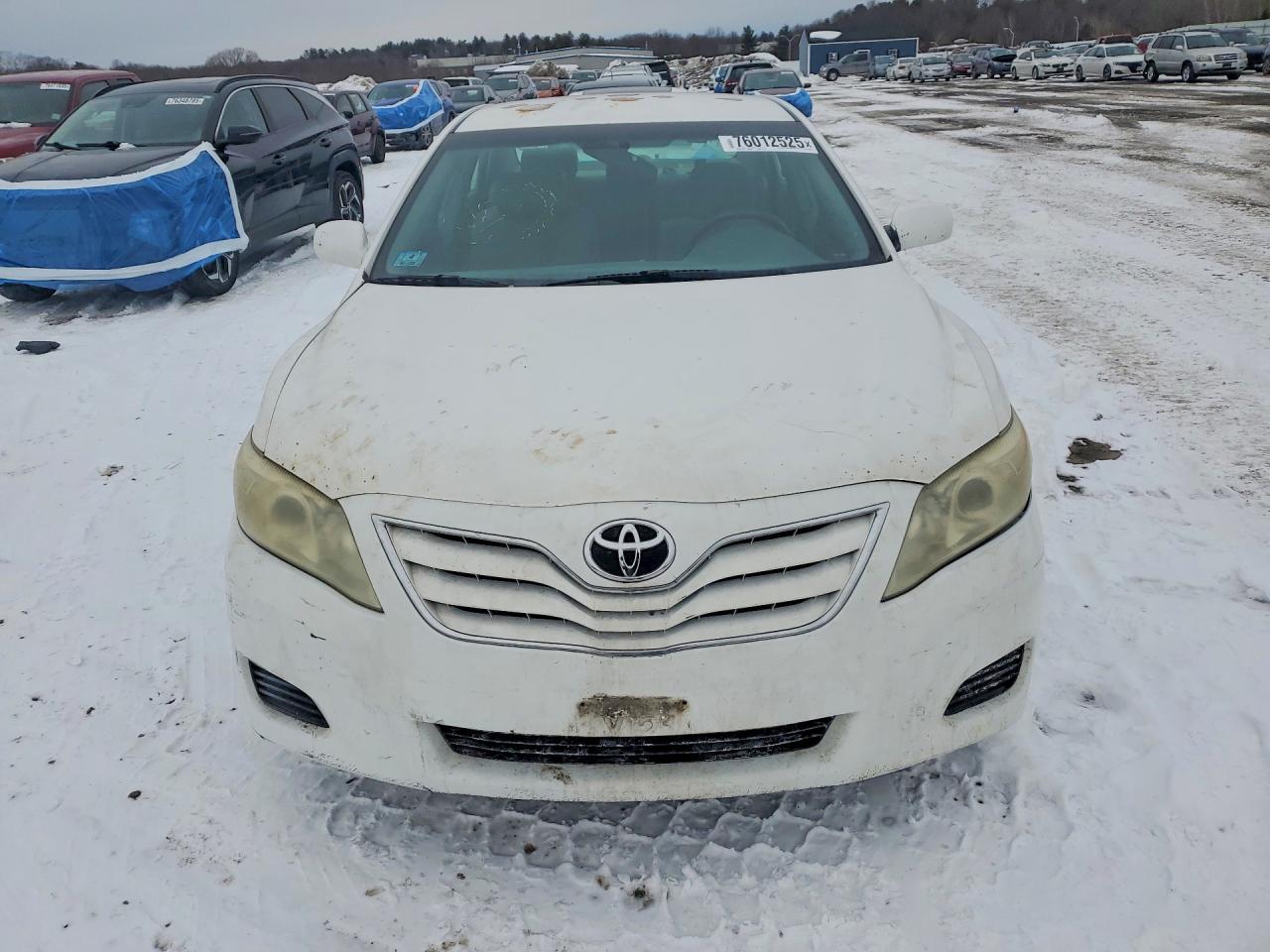 2011 TOYOTA CAMRY