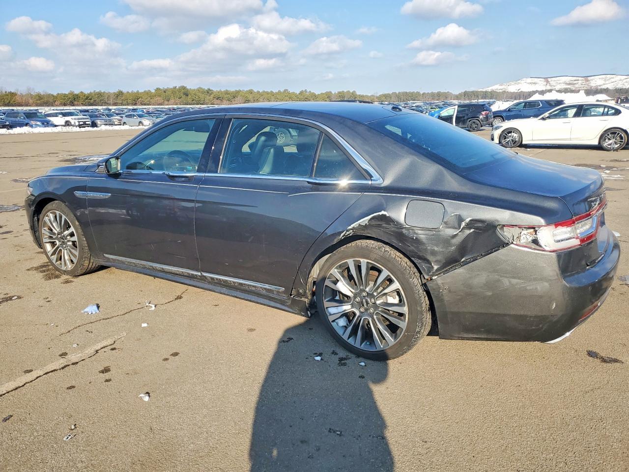 2017 LINCOLN Continental