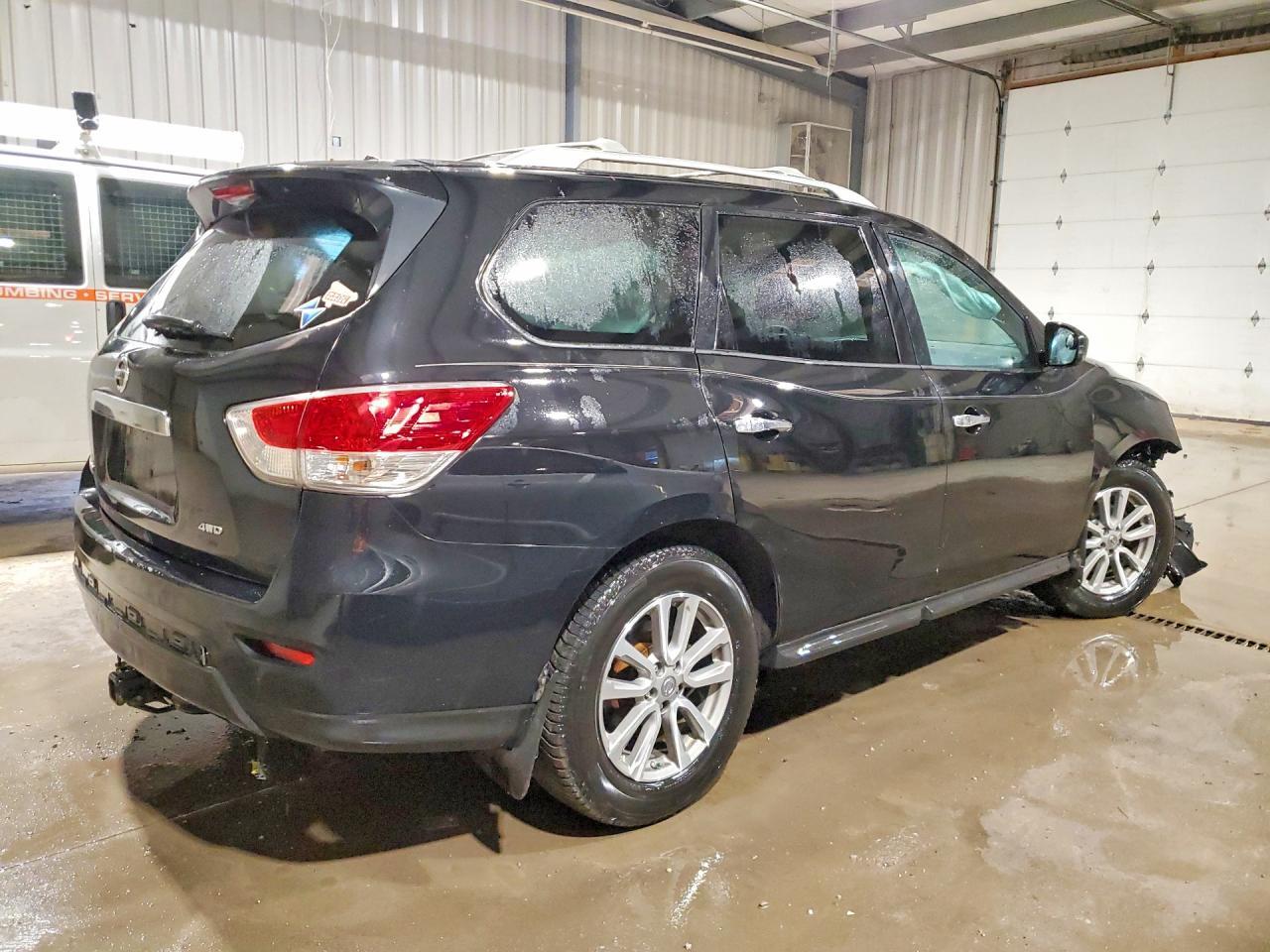 2016 NISSAN PATHFINDER