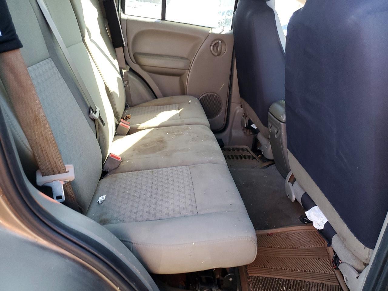 2005 JEEP Liberty