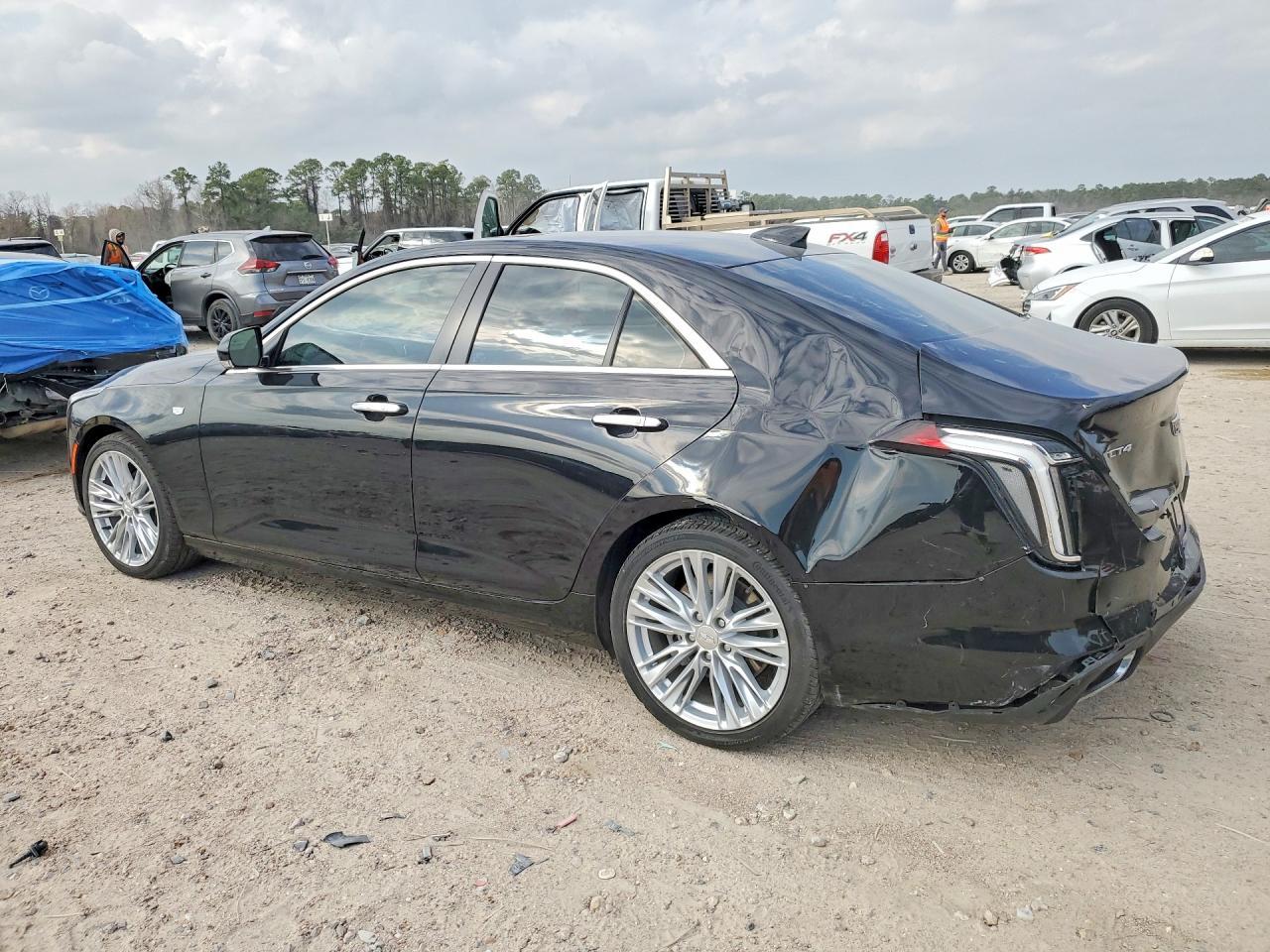 2022 CADILLAC CT4