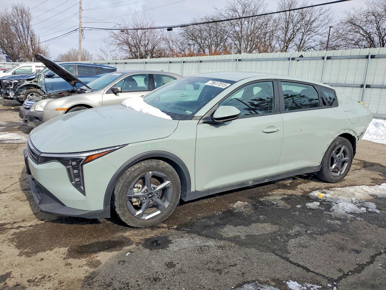2025 KIA K4