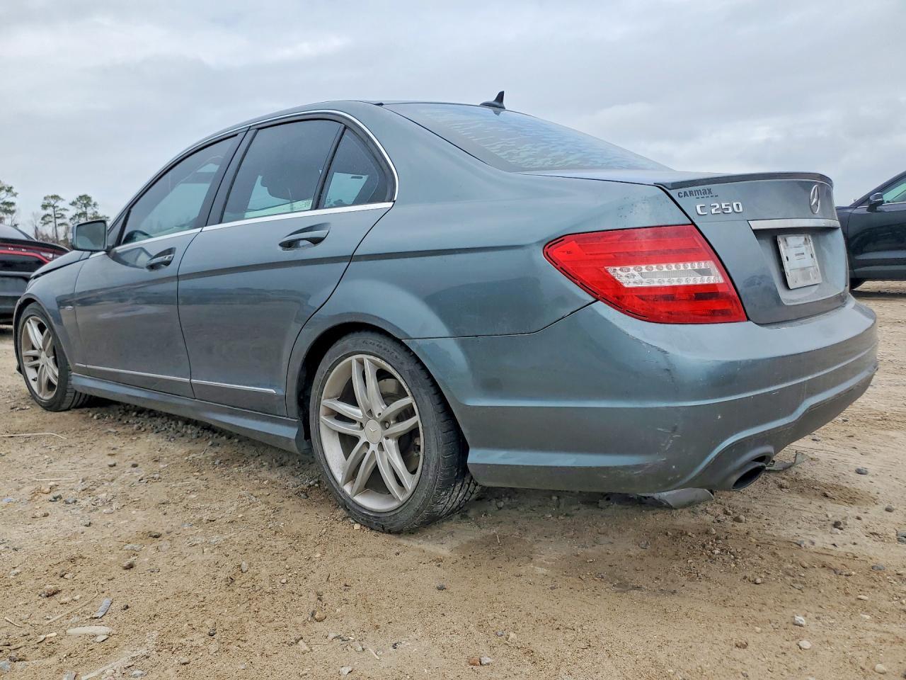 2012 MERCEDES-BENZ C-CLASS