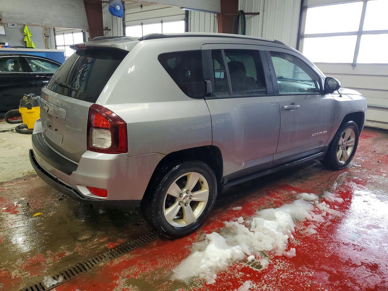 2015 JEEP Compass