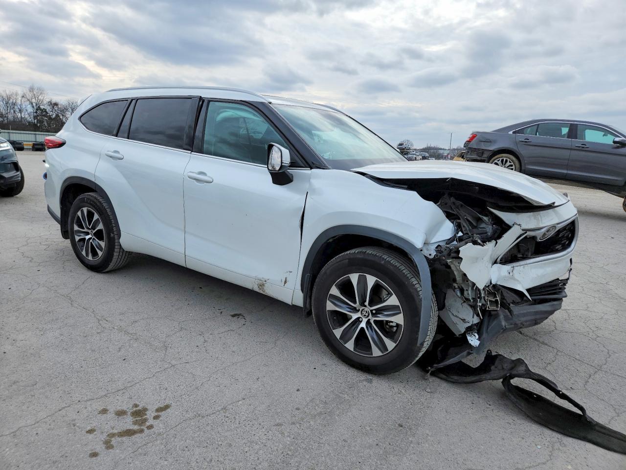 2022 TOYOTA HIGHLANDER