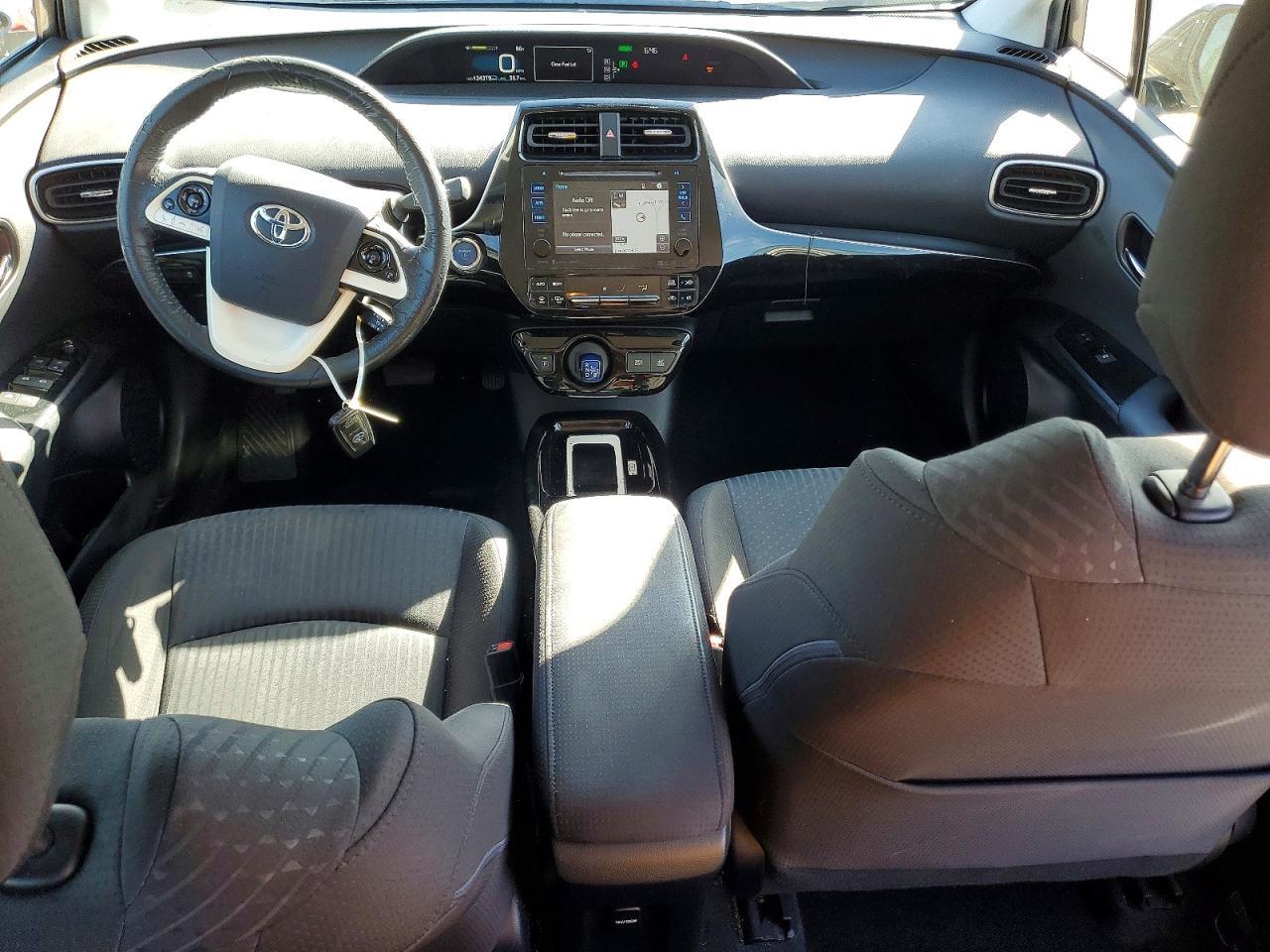 2016 TOYOTA PRIUS