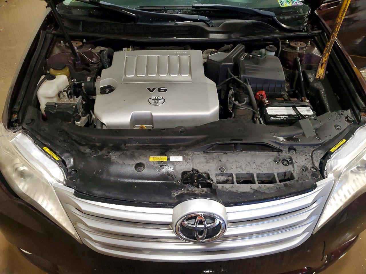 2011 TOYOTA Avalon