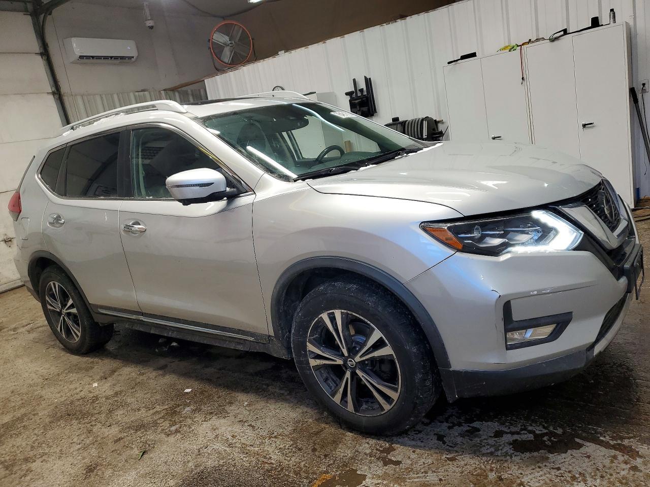 2018 NISSAN ROGUE