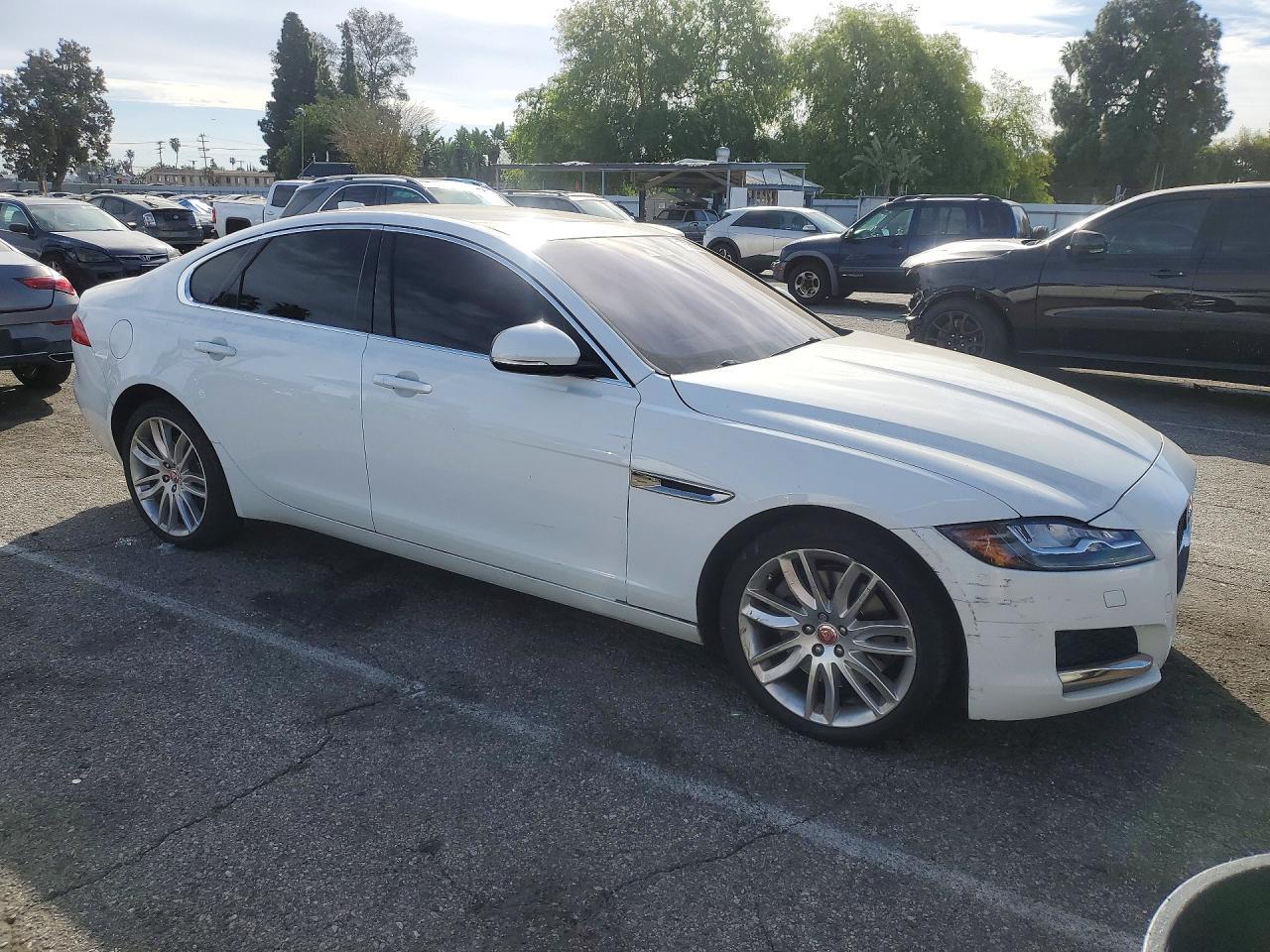 2016 JAGUAR XF
