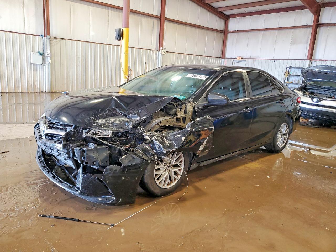 2017 TOYOTA CAMRY