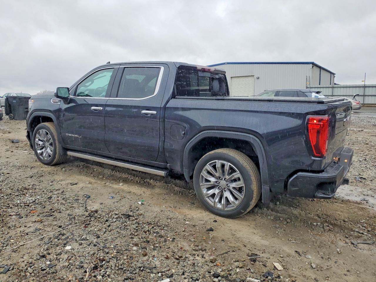 2023 GMC Sierra