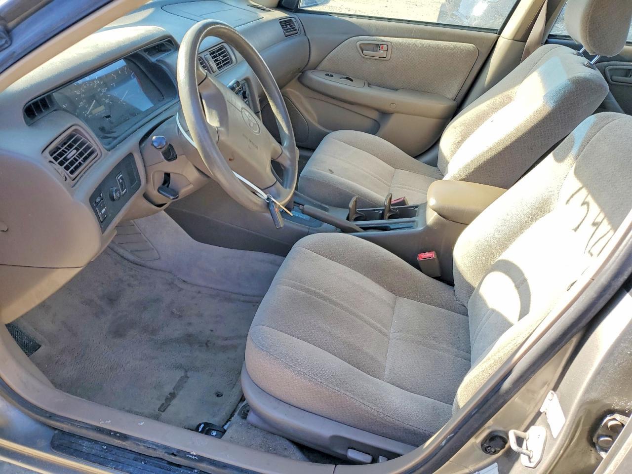 2000 TOYOTA CAMRY