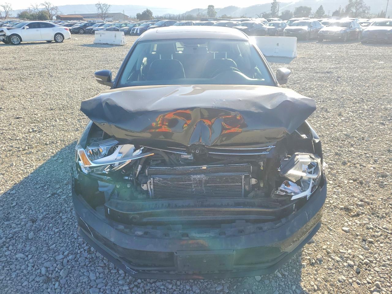 2015 VOLKSWAGEN JETTA