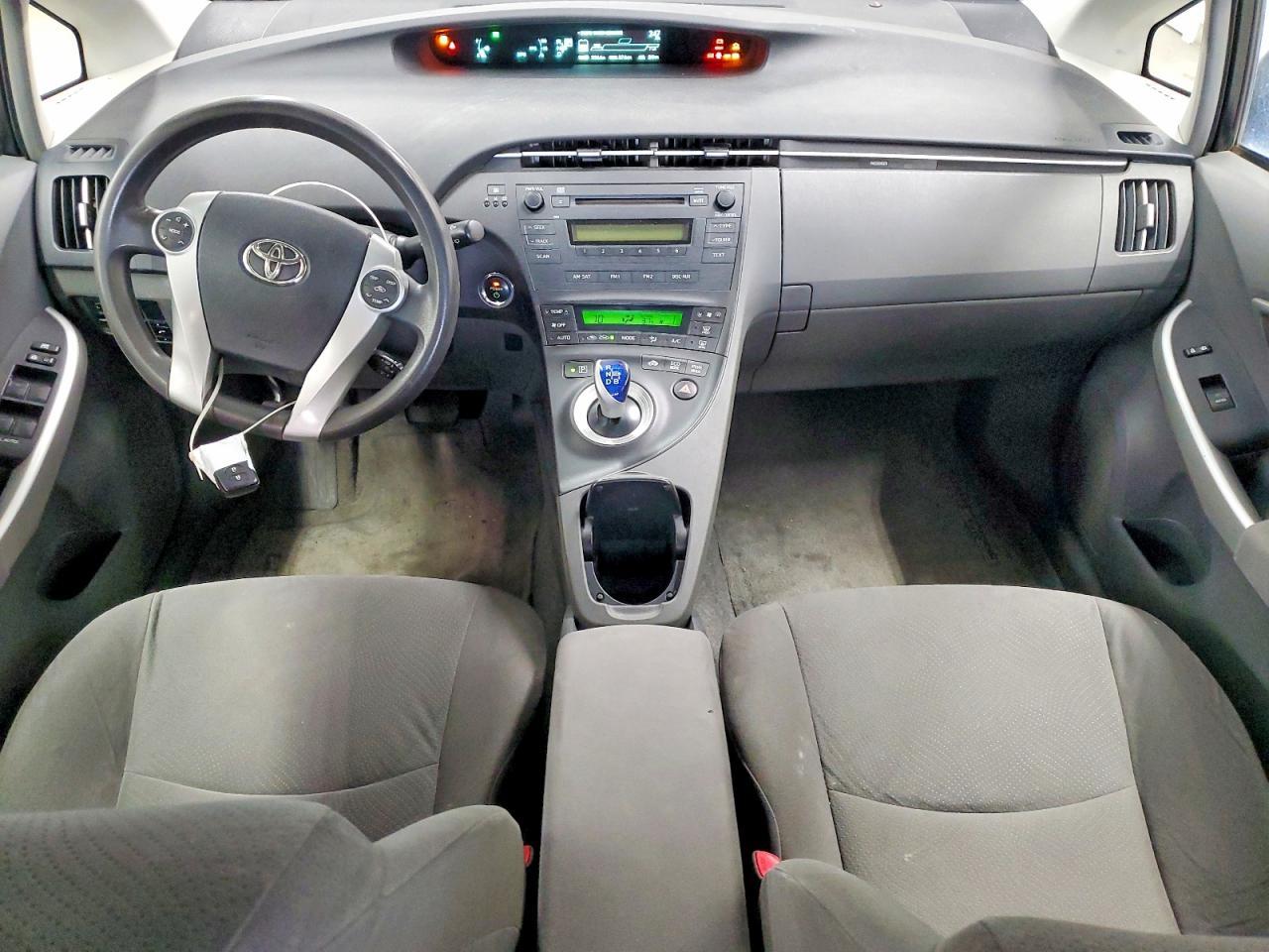 2010 TOYOTA PRIUS