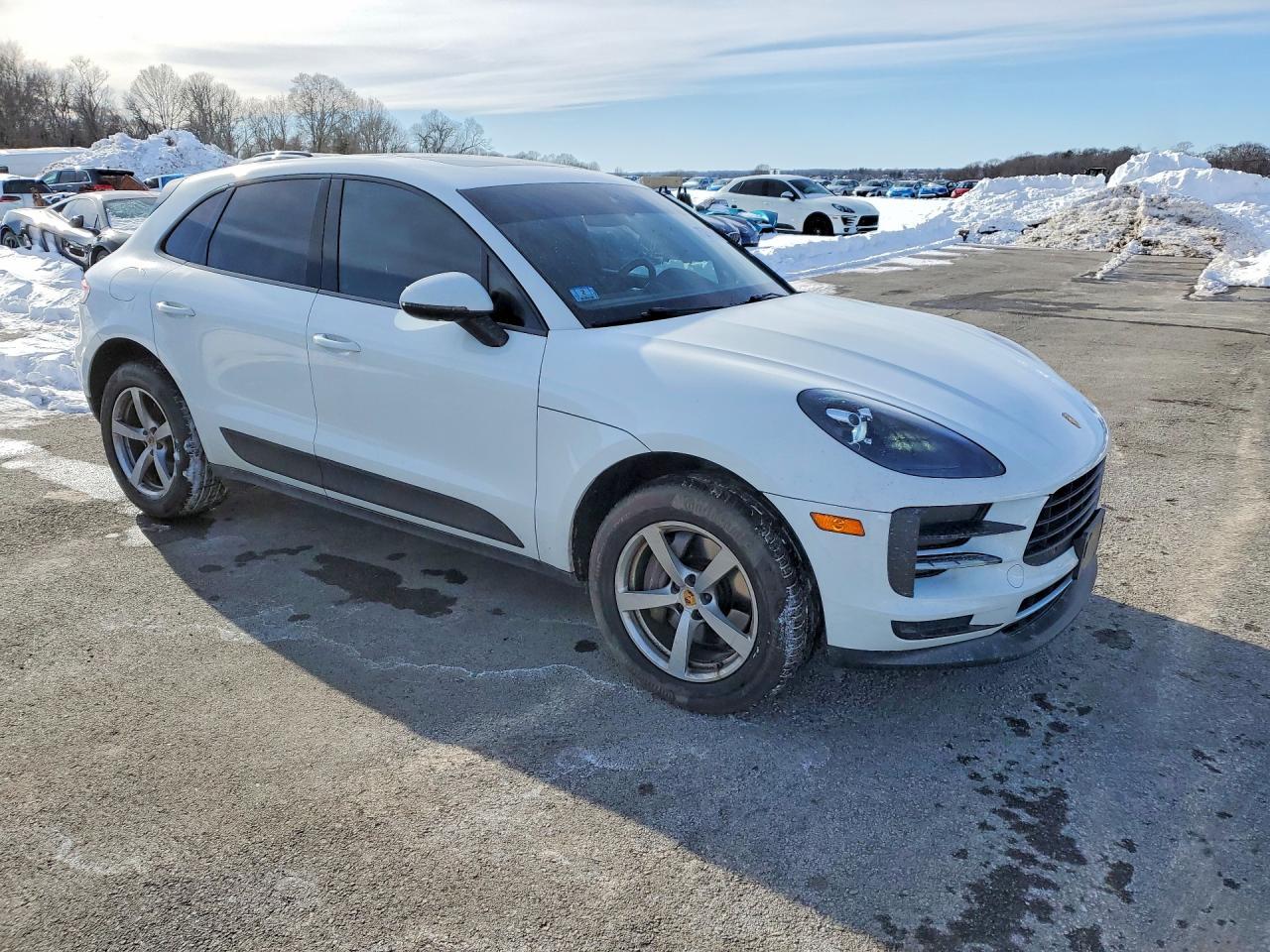 2021 PORSCHE Macan