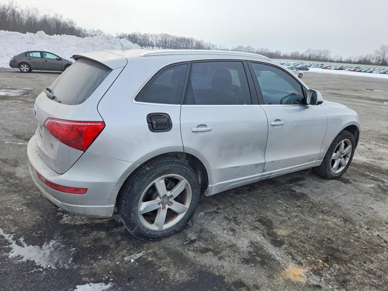 2010 AUDI Q5