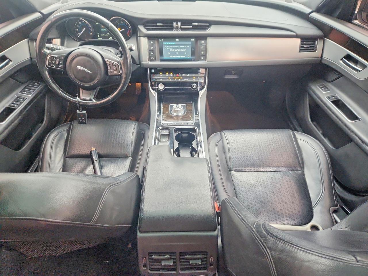 2016 JAGUAR XF