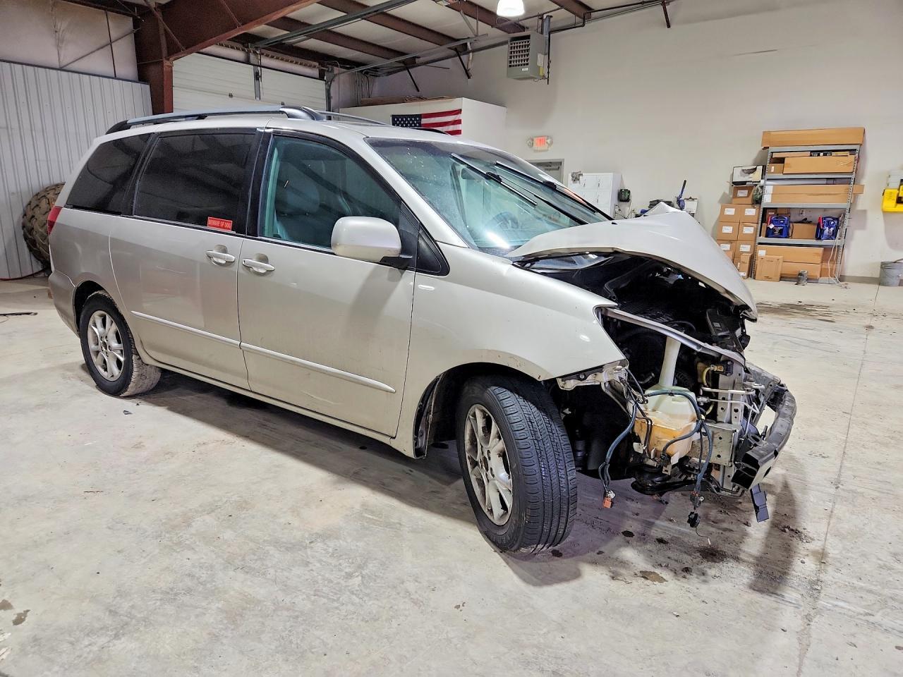 2005 TOYOTA SIENNA