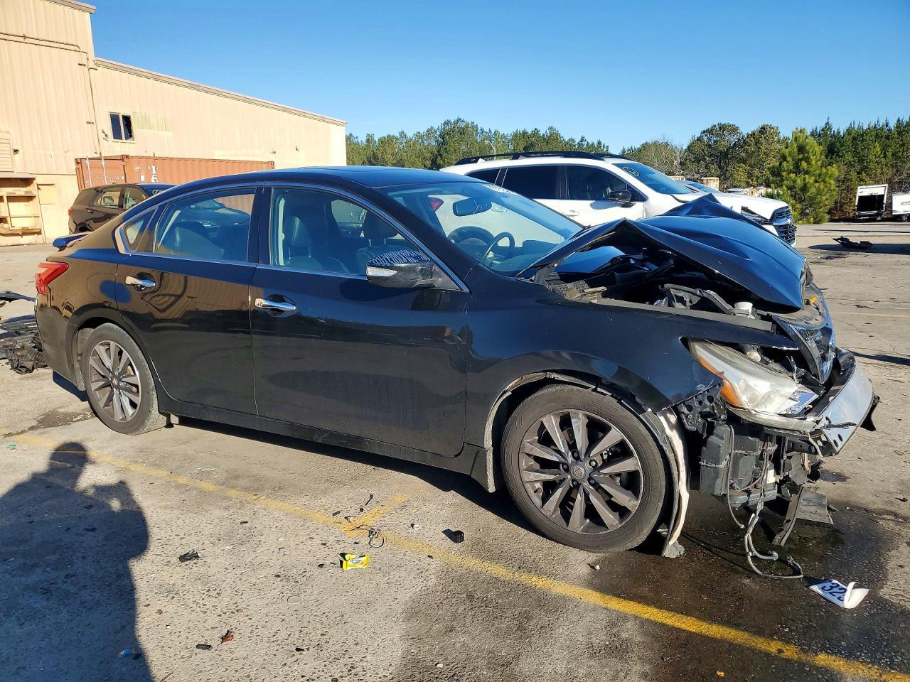 2017 NISSAN ALTIMA